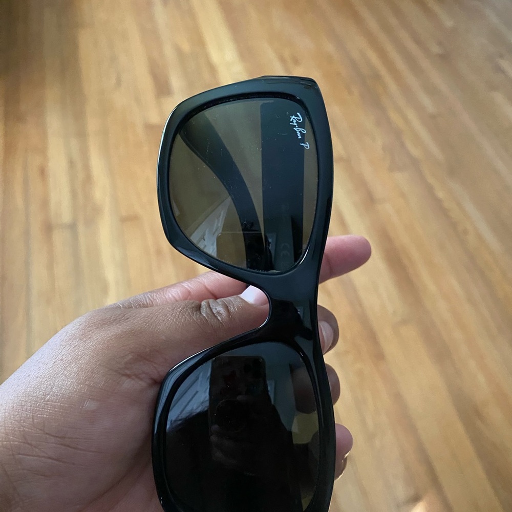 Ray-Ban Glossy Black Sunglasses pueden ser de mujer o de hombre - Picture 8 of 10